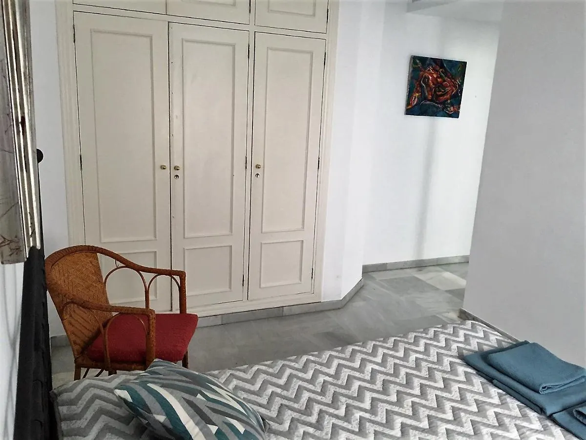 Luminoso Y Amplio Apartamento En El Centro Historico De Sevilla Spain